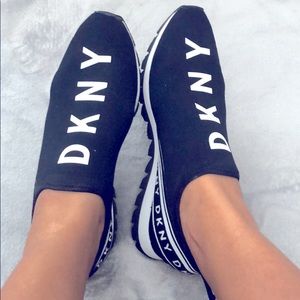 DKNY Sneaker 👟 Black Monogram